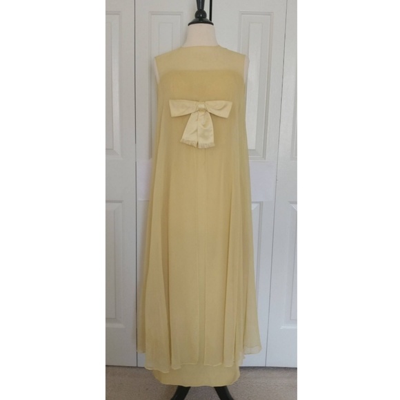 Vintage Evening Gown - Picture 2 of 10